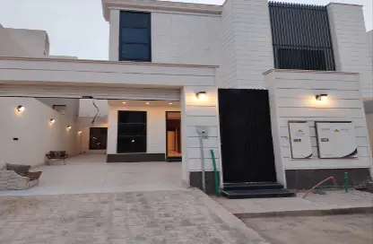 Full Floor - 5 Bedrooms - 4 Bathrooms for sale in Al Qadisiyah - Riyadh - Ar Riyadh