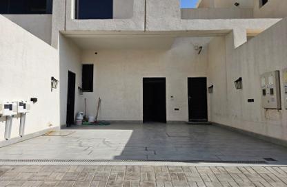 Full Floor - 5 Bedrooms - 4 Bathrooms for sale in Qurtubah - Riyadh - Ar Riyadh