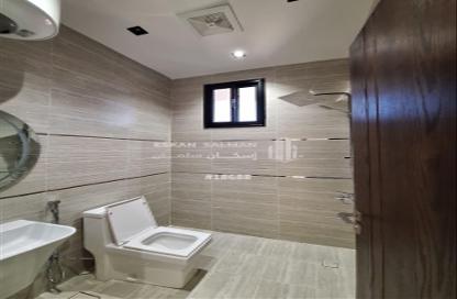 Full Floor - 6 Bedrooms - 4 Bathrooms for sale in الروابي - أبها - Asir