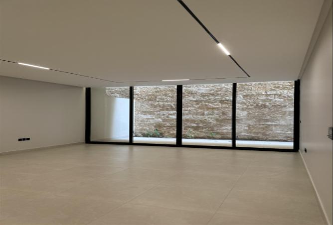 51382573 - Property Image 3