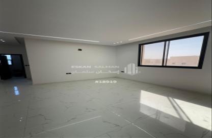 طابق كامل - 5 غرف نوم - 3 حمامات للبيع في الندوة - الرياض - الرياض
