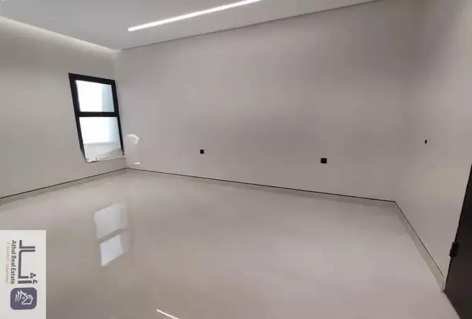 52284729 - Property Image 3