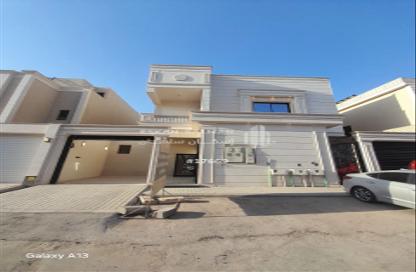 طابق كامل - 5 غرف نوم - 3 حمامات للبيع في السعادة - الرياض - الرياض