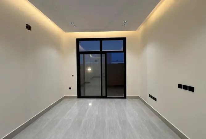51734677 - Property Image 3