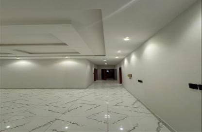 Apartment - 3 Bedrooms - 5 Bathrooms for rent in Al Sawari - Jeddah - Makkah Al Mukarramah
