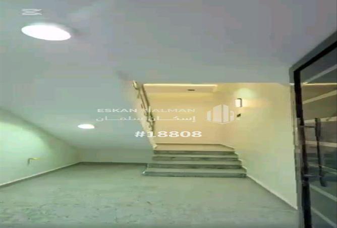 2P7RmhRvEa8 - Property Image 2