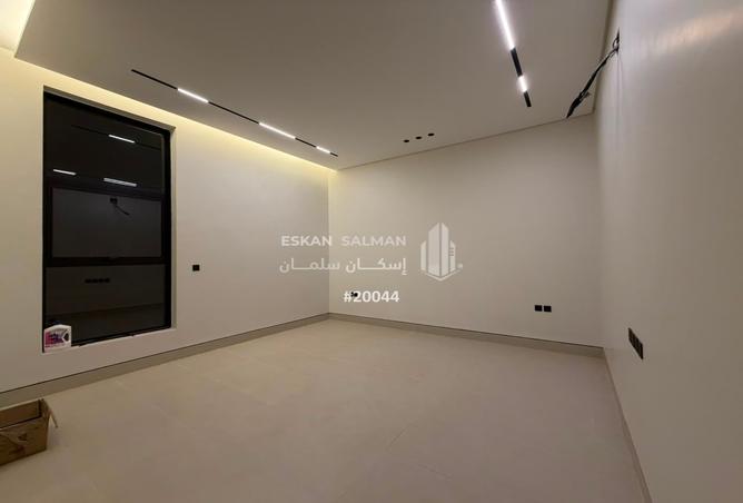 51861231 - Property Image 3