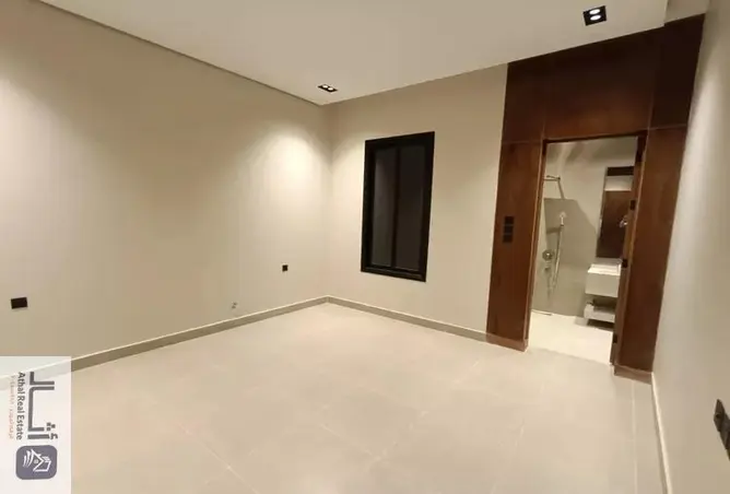 52321837 - Property Image 2