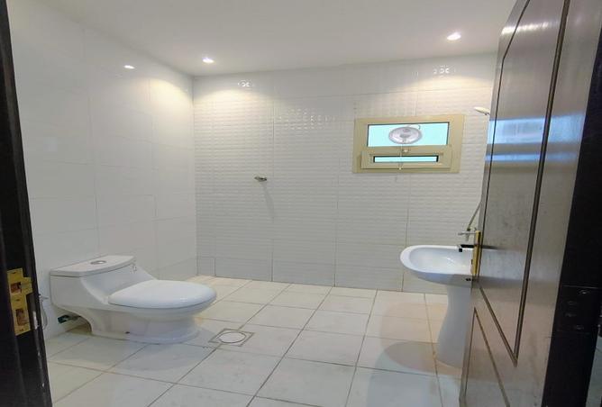 258893 - Property Image 2