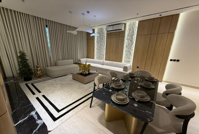 258125 - Property Image 2