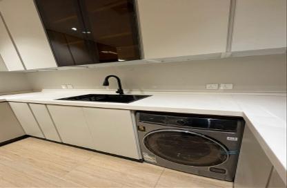 Apartment - 4 Bedrooms - 3 Bathrooms for rent in Al Hamra - Al Khubar - Eastern
