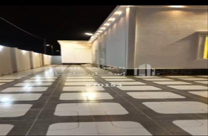 طابق كامل - 6 غرف نوم - 5 حمامات للبيع في الخزان - بيشة - عسير طابق كامل - 6 غرف نوم - 5 حمامات للبيع في الخزان - بيشة - عسير