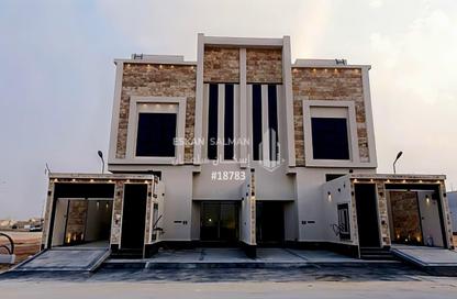 Full Floor - 7 Bedrooms - 5 Bathrooms for sale in نوارة - Al Muzahimiyah - Ar Riyadh