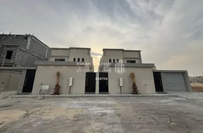 Villa - 6 Bathrooms for sale in العزيزية - Al Jubail - Eastern