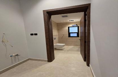 Full Floor - 3 Bedrooms - 3 Bathrooms for sale in Qurtubah - Riyadh - Ar Riyadh