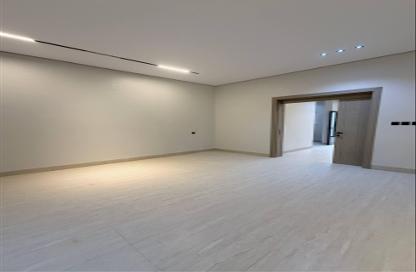 Full Floor - 4 Bedrooms - 4 Bathrooms for sale in Ar Rimal - Riyadh - Ar Riyadh