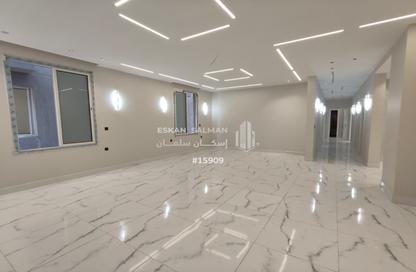 Apartment - 7+ Bedrooms - 4 Bathrooms for sale in As Safa - Jeddah - Makkah Al Mukarramah Apartment - 7+ Bedrooms - 4 Bathrooms for sale in As Safa - Jeddah - Makkah Al Mukarramah