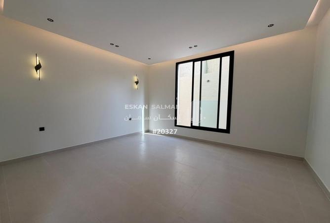 52107468 - Property Image 2