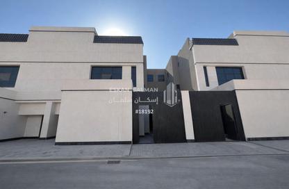 Full Floor - 6 Bedrooms - 3 Bathrooms for sale in Al Maizialah - Riyadh - Ar Riyadh
