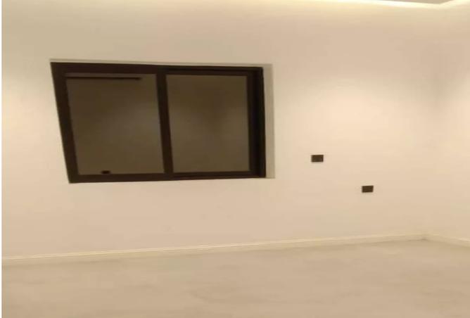 258613 - Property Image 2