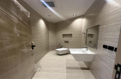Apartment - 4 Bedrooms - 3 Bathrooms for sale in Al Munisiyah - Riyadh - Ar Riyadh