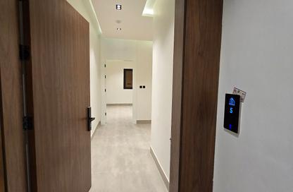 Apartment - 4 - 3 for sale in Al Yarmuk - Riyadh - Ar Riyadh