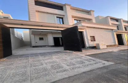 Villa - 7+ Bedrooms for sale in Al Farouk - Riyadh - Ar Riyadh