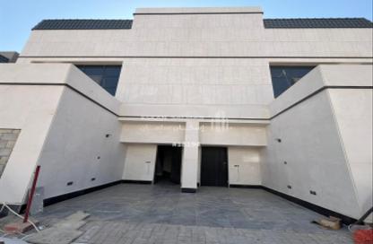 Apartment - 5 Bedrooms - 3 Bathrooms for sale in Al Maizialah - Riyadh - Ar Riyadh