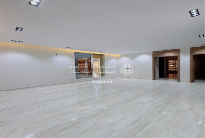 52054002 - Property Image 2
