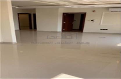 Apartment - 3 Bedrooms - 3 Bathrooms for sale in Al Hamra - Al Khubar - Eastern