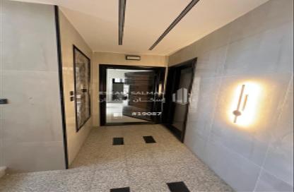 Full Floor - 5 Bedrooms - 3 Bathrooms for sale in Shuran - Al Madinah Al Munawwarah - Al Madinah Al Munawwarah
