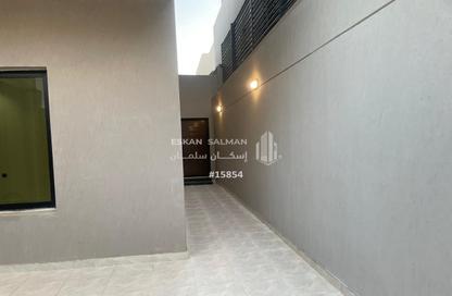 طابق كامل - 5 غرف نوم - 3 حمامات للبيع في بدر - الرياض - الرياض طابق كامل - 5 غرف نوم - 3 حمامات للبيع في بدر - الرياض - الرياض