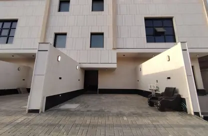 شقة - 5 غرف نوم - 4 حمامات للبيع في المونسية - الرياض - الرياض