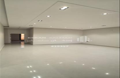 Apartment - 6 Bedrooms - 4 Bathrooms for sale in Al Janadriyah - Riyadh - Ar Riyadh Apartment - 6 Bedrooms - 4 Bathrooms for sale in Al Janadriyah - Riyadh - Ar Riyadh