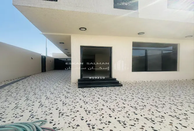 51220670 - Property Image 2
