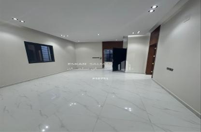 طابق كامل - 6 غرف نوم - 3 حمامات للبيع في الندوة - الرياض - الرياض
