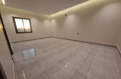 Villa - 5 Bedrooms - 5 Bathrooms for sale in Al Munisiyah - Riyadh - Ar Riyadh