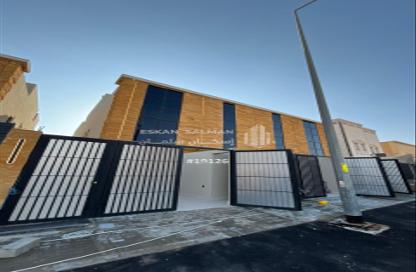 Villa - 7+ Bedrooms - 4 Bathrooms for sale in Uqaz - Riyadh - Ar Riyadh