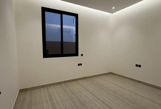 52143069 - Property Image 3