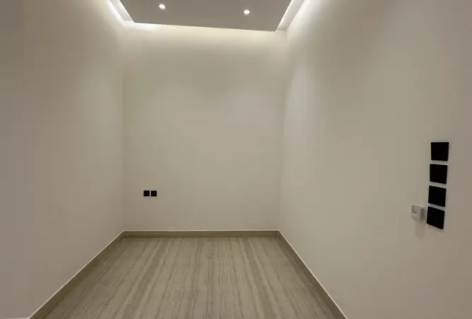 52143069 - Property Image 2