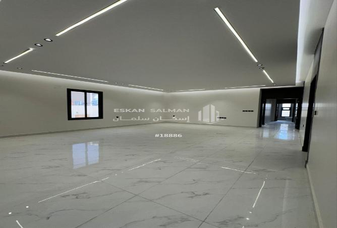 2P9DnMJiUVs - Property Image 3