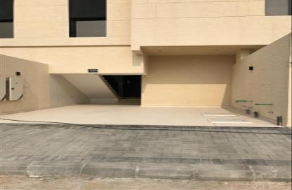 Full Floor - 3 Bedrooms - 3 Bathrooms for sale in Al Arid - Riyadh - Ar Riyadh