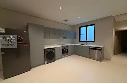 Apartment - 3 Bedrooms - 2 Bathrooms for rent in Tuwaiq - Riyadh - Ar Riyadh