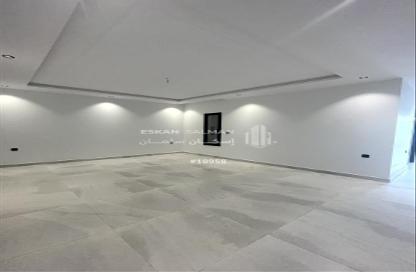 Apartment - 5 Bedrooms - 3 Bathrooms for sale in An Nuzhah - Jeddah - Makkah Al Mukarramah