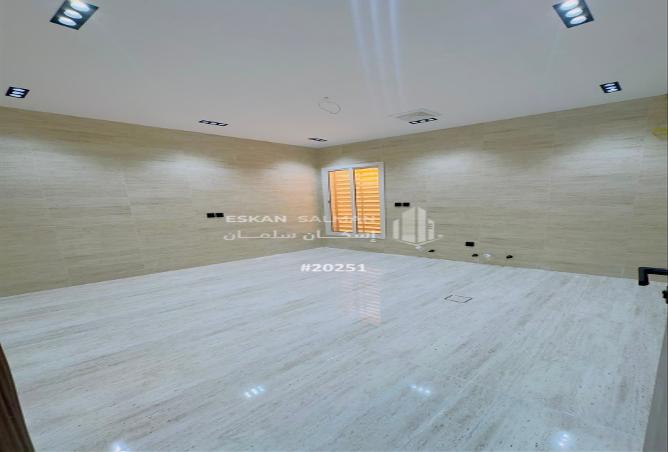 52053963 - Property Image 2