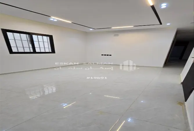 51910510 - Property Image 2