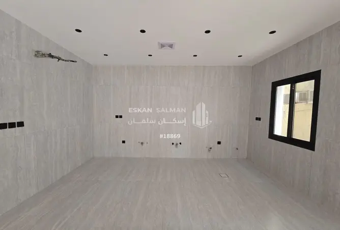 51225942 - Property Image 3