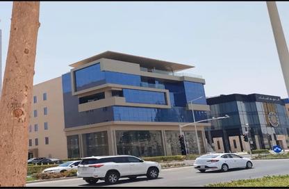 طابق كامل - 7+ - 4 للايجار في الورود - الرياض - الرياض