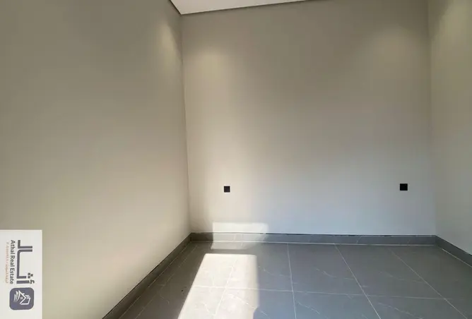 52300777 - Property Image 3
