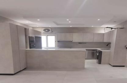 Apartment - 5 Bedrooms - 2 Bathrooms for rent in Az Zahra - Jeddah - Makkah Al Mukarramah